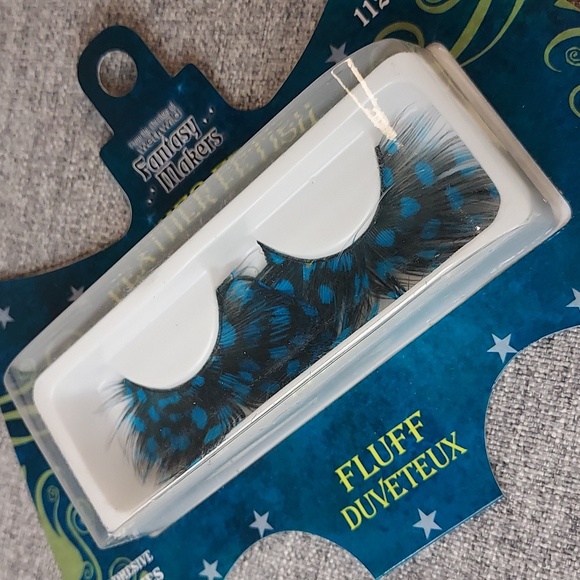Wet n Wild Fantasy Makers Feather Fetish Self Adhesive False Eyelashes 11202s - Picture 5 of 5